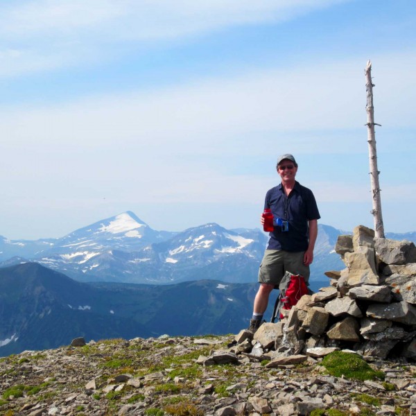 View-of-Sentinel-peak-from-summit-above-Windfall-Lake